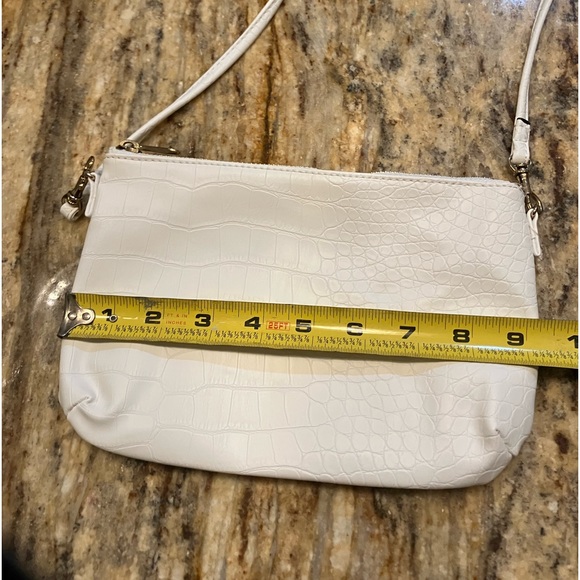 H&M Handbags - H&M white Crossbody purse